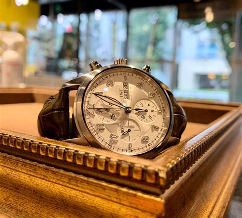 iwc ベルト 交換|IWC腕時計の修理・オーバーホール .